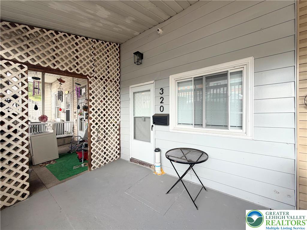 320 2nd Avenue Property Photo 1
