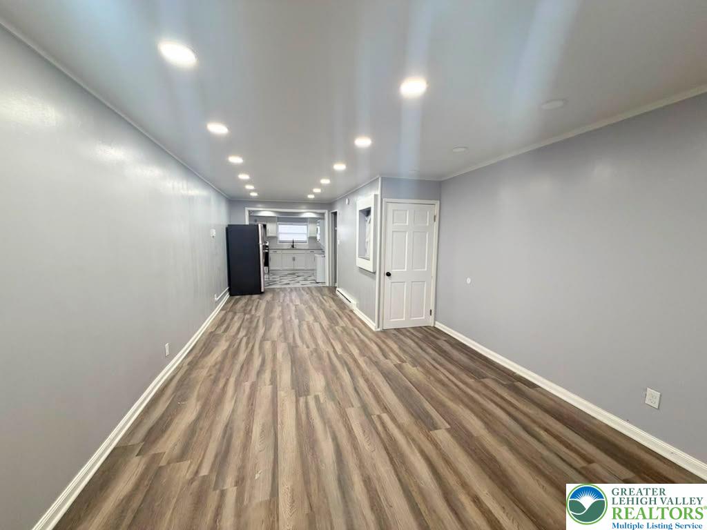 320 2nd Avenue Property Photo 3