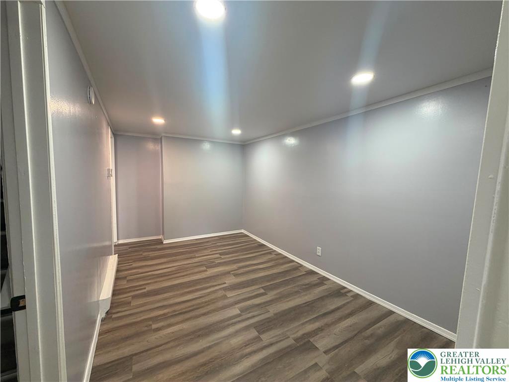 320 2nd Avenue Property Photo 8