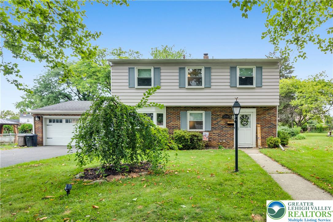 2718 Boyd Street Property Photo 1