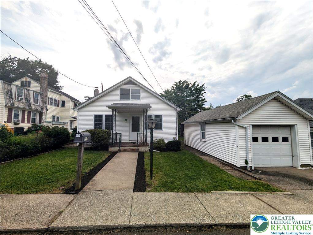 2198 Focht Avenue Property Photo 1