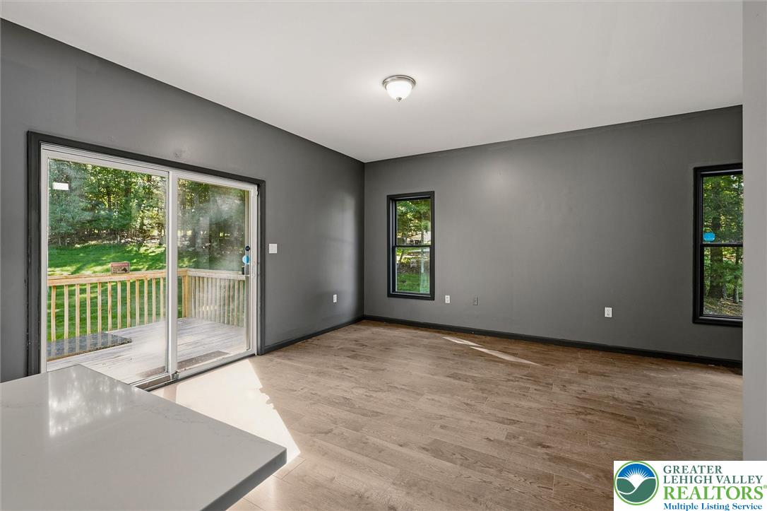148 Arbor Way Property Photo 32