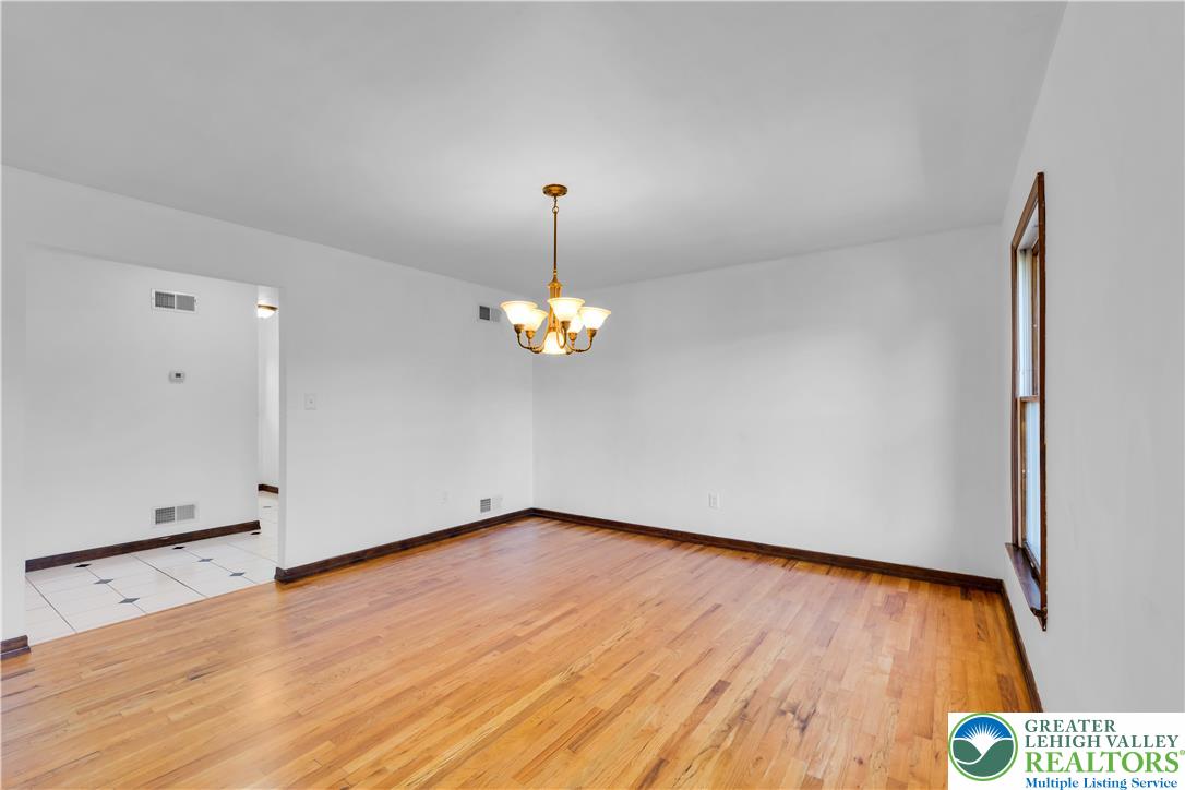 1556 Farmersville Road Property Photo 11