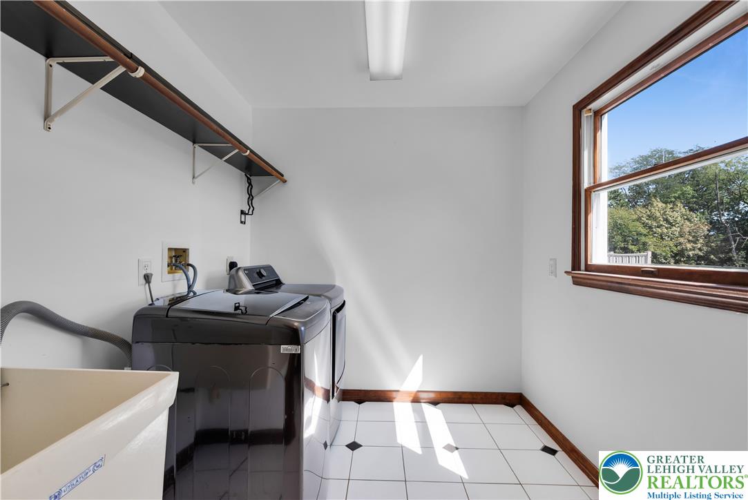 1556 Farmersville Road Property Photo 12