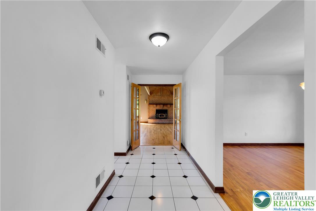 1556 Farmersville Road Property Photo 13