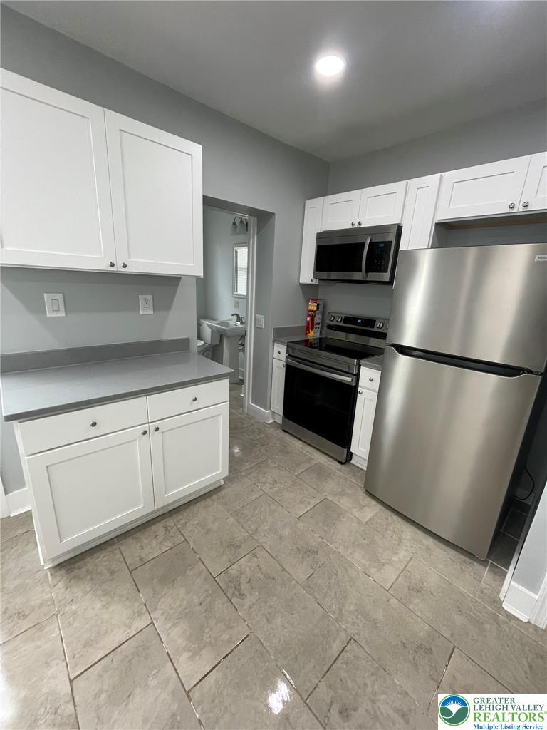 207 North Schanck Avenue Property Photo 5