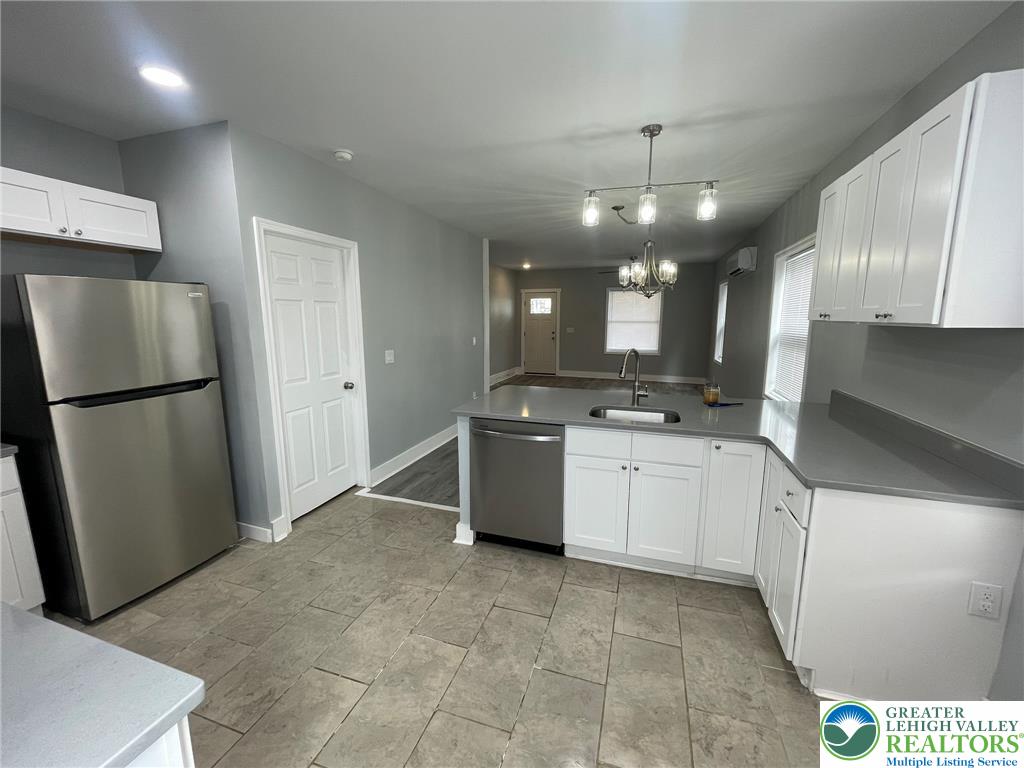 207 North Schanck Avenue Property Photo 6