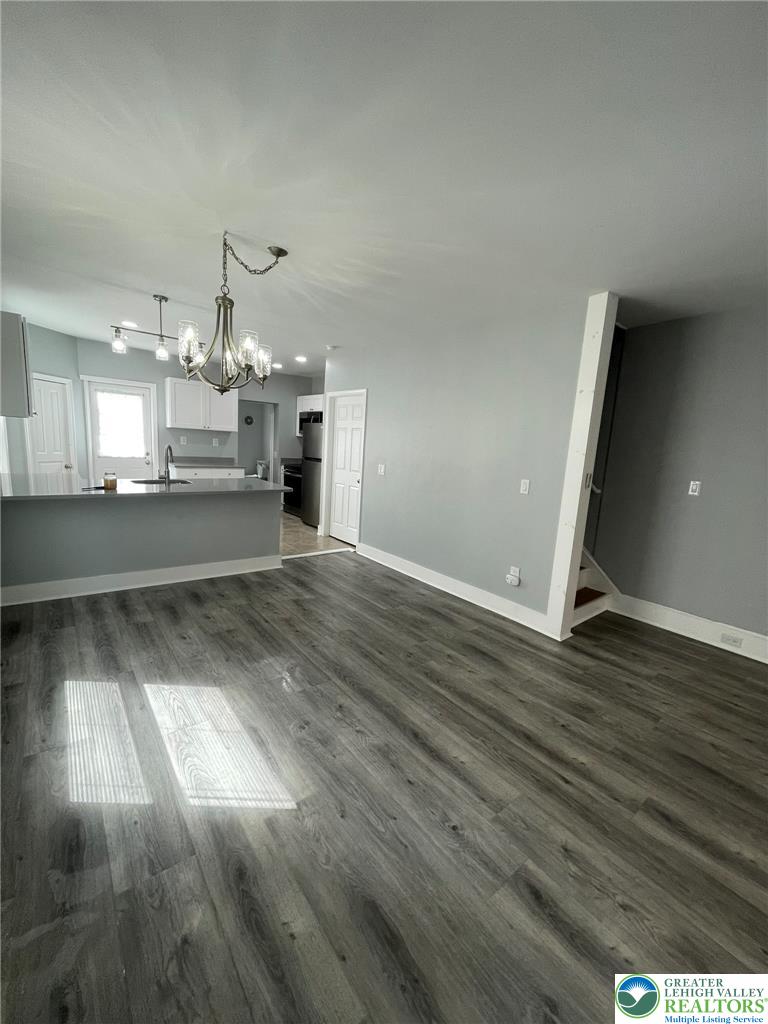 207 North Schanck Avenue Property Photo 10