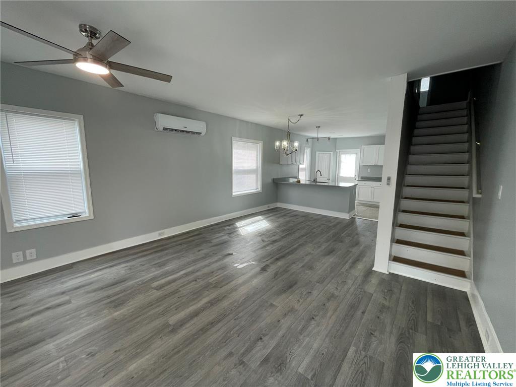 207 North Schanck Avenue Property Photo 11