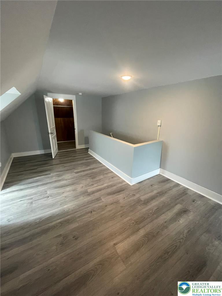 207 North Schanck Avenue Property Photo 16