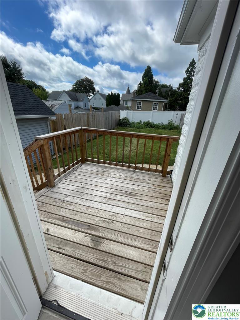 207 North Schanck Avenue Property Photo 26