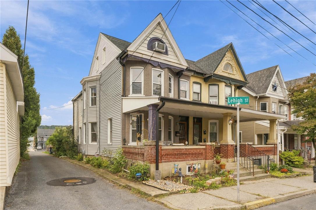 416 Ridge Street Property Photo 2