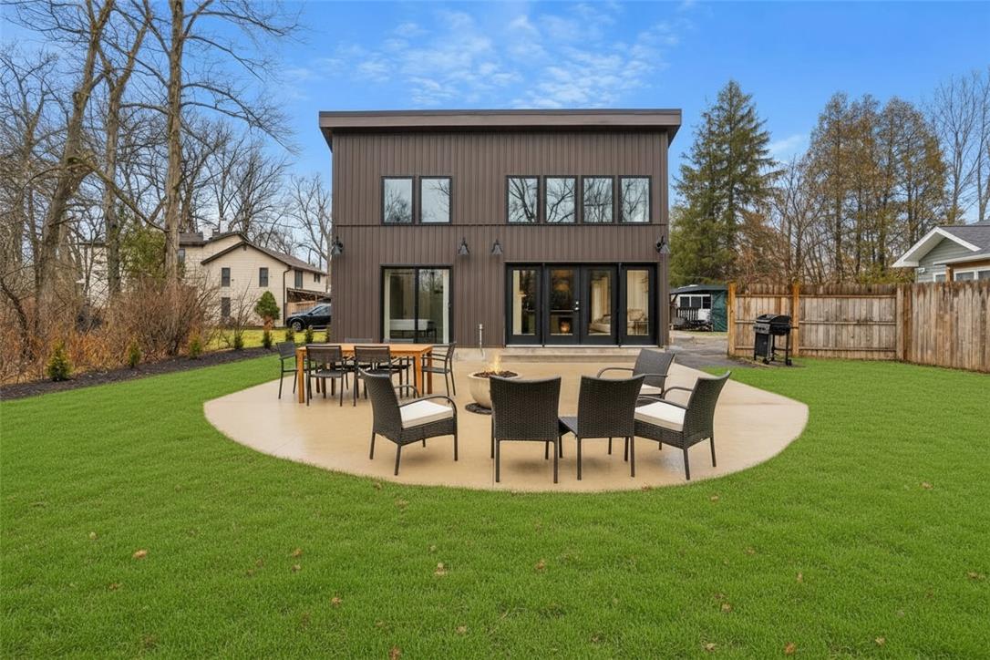 5112 Creek Road Property Photo 1