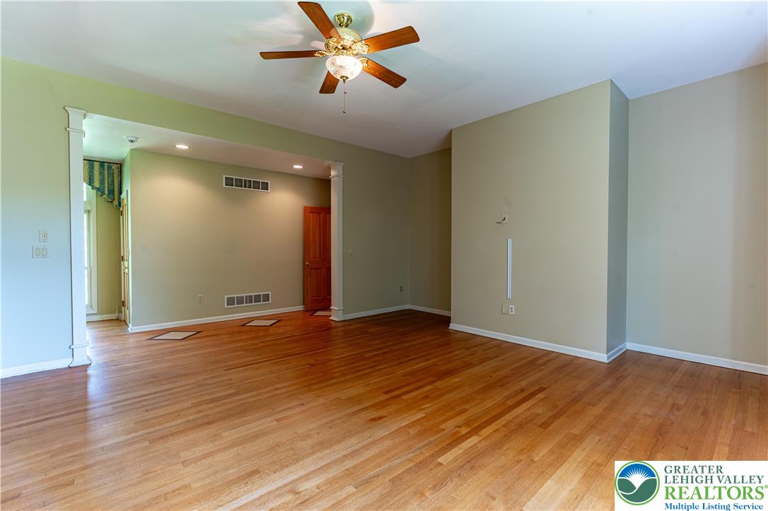 441 Hidden Lake Drive Property Photo 31