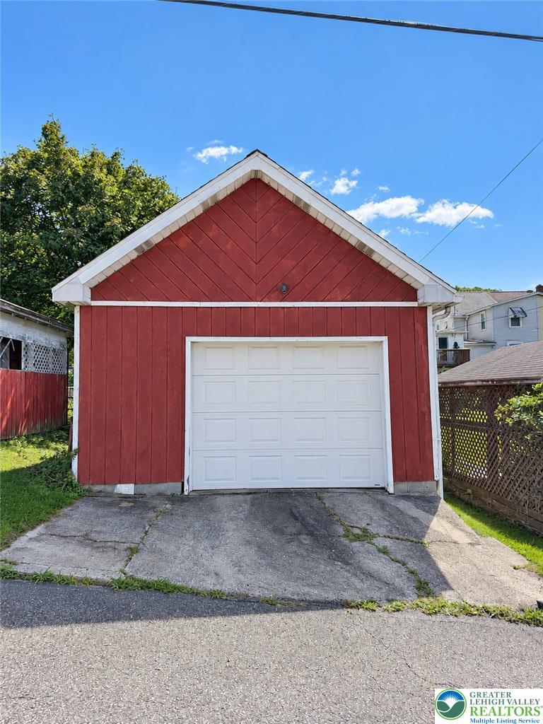 419 East Patterson Street Property Photo 32