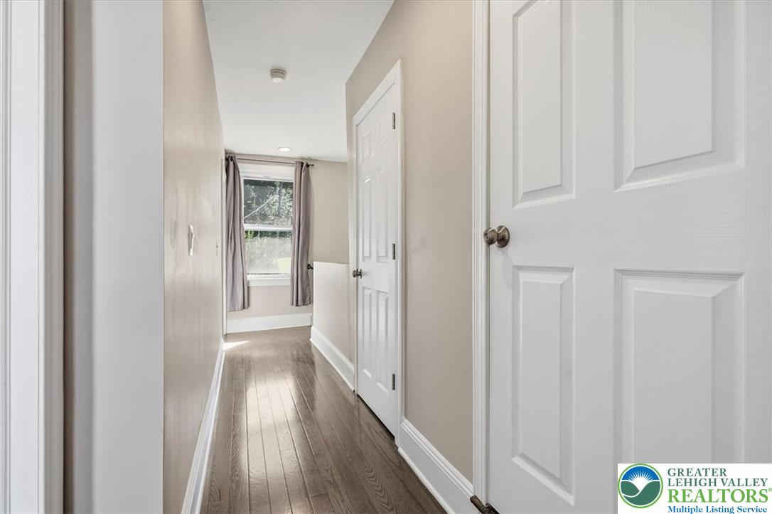 726 Ferry Street Property Photo 11