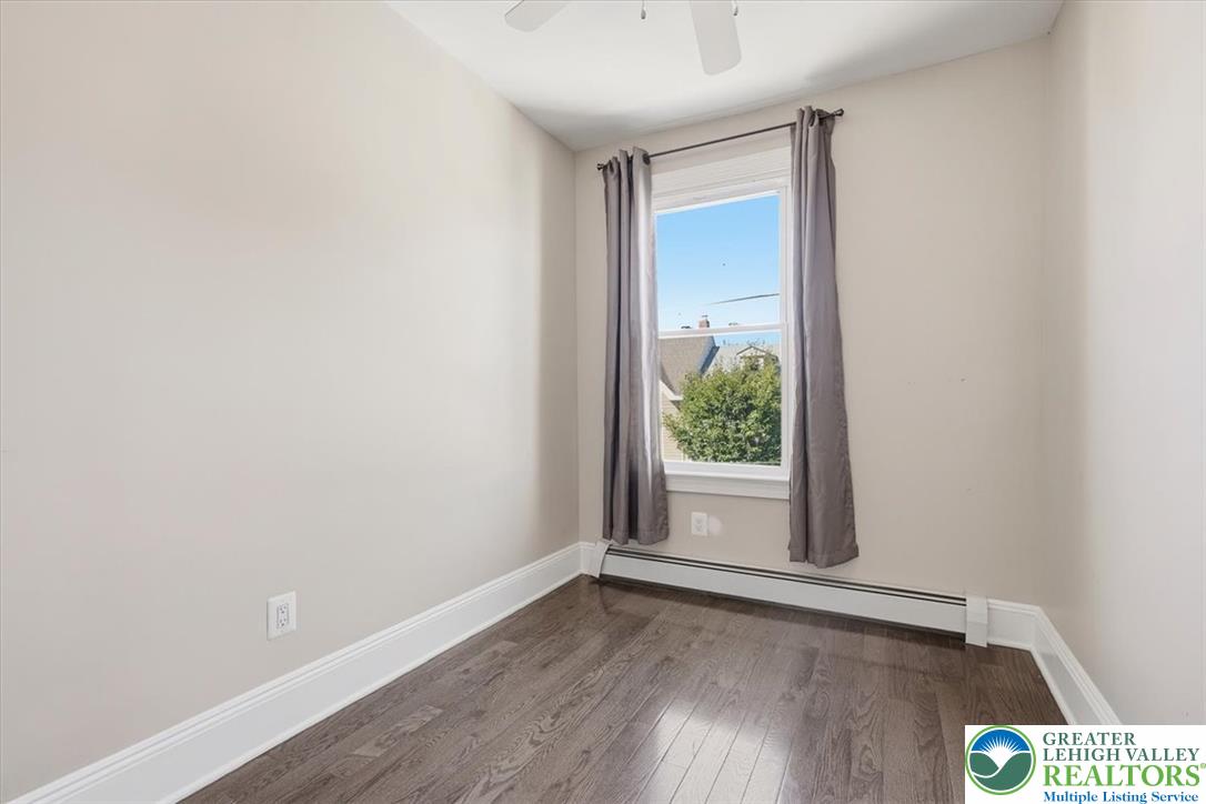 726 Ferry Street Property Photo 13