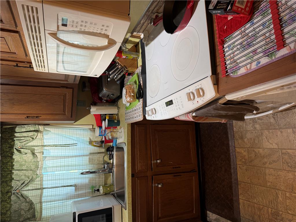 1512 Siegfried Street Property Photo 4
