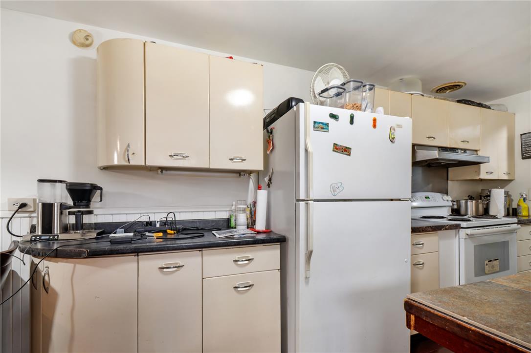 935 West Turner Street Property Photo 10
