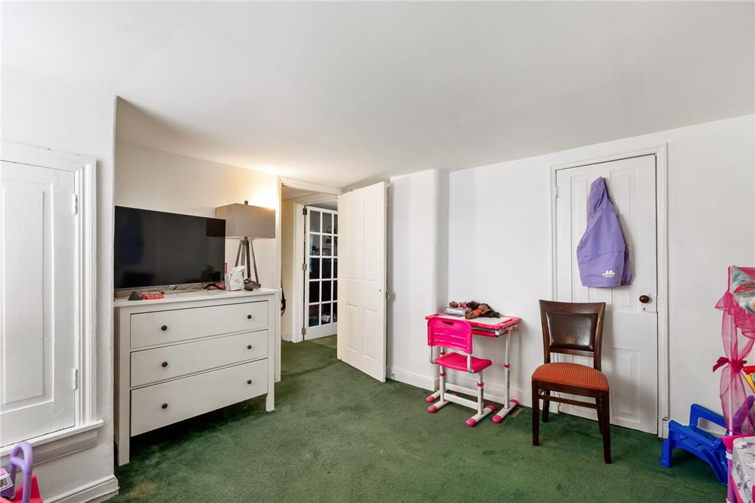 935 West Turner Street Property Photo 16