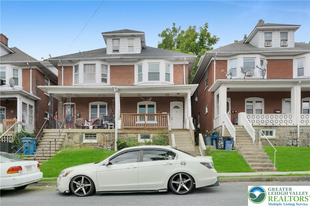 1225 Russell Avenue Property Photo 1