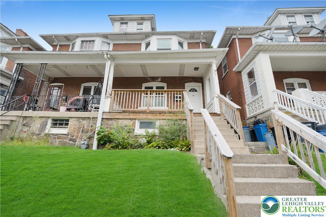 1225 Russell Avenue Property Photo 3