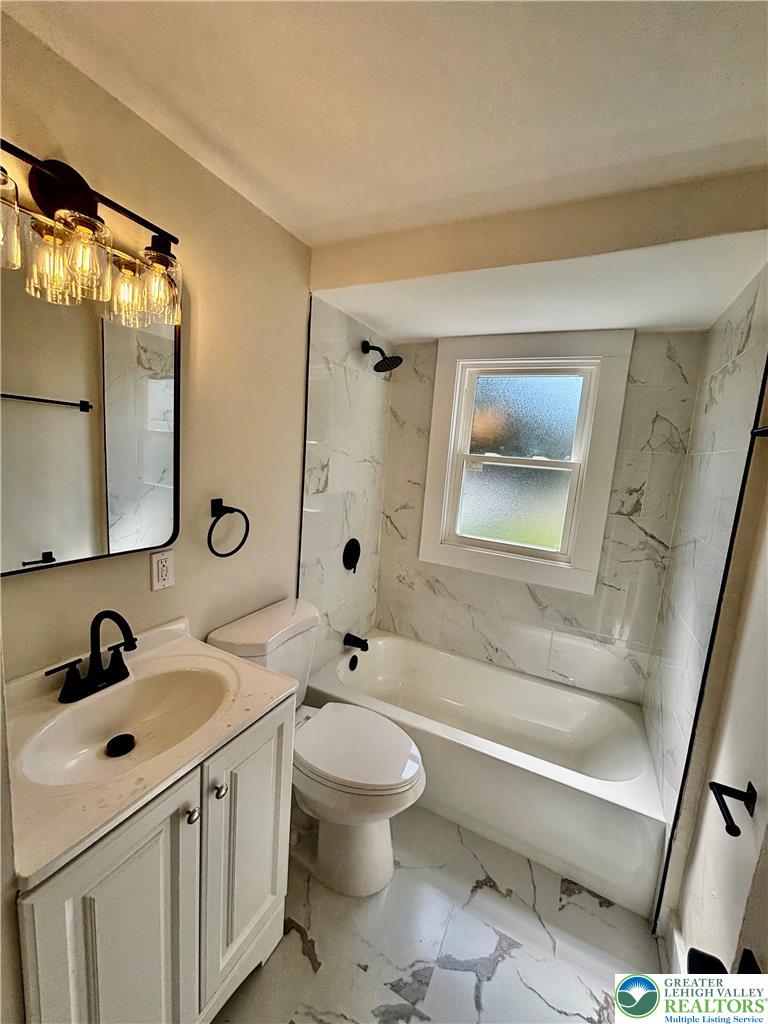 438 Market Street Property Photo 12
