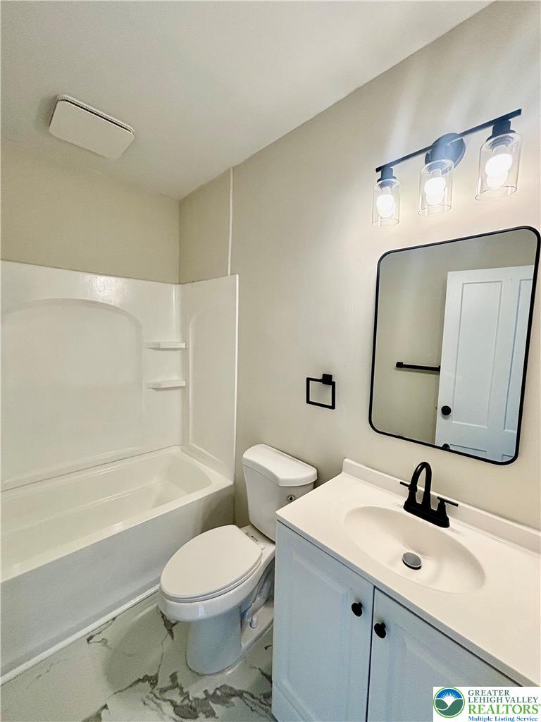 438 Market Street Property Photo 13