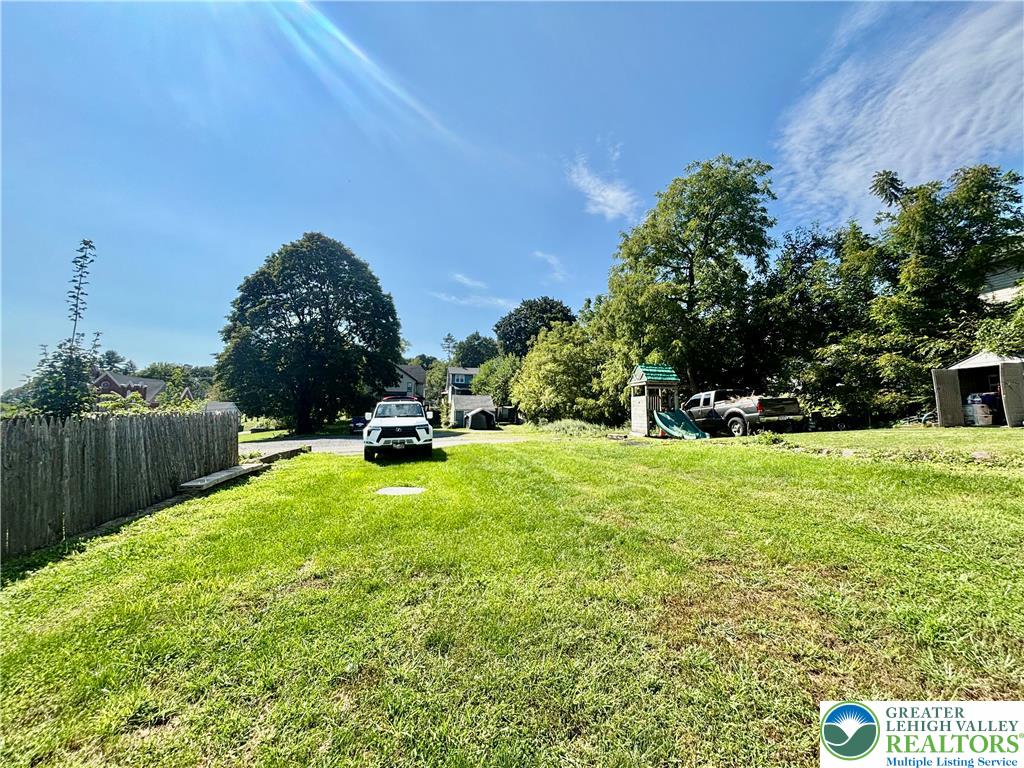 438 Market Street Property Photo 18