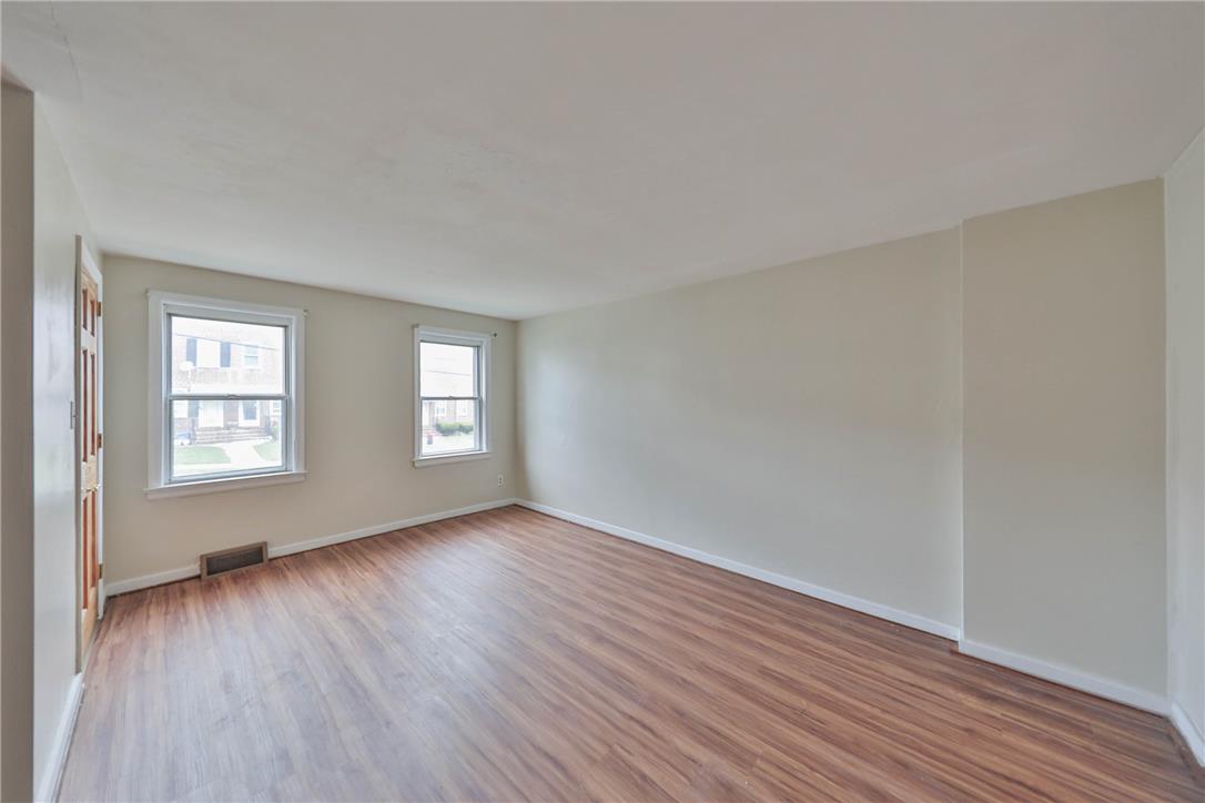 428 East Garrison Street Property Photo 5