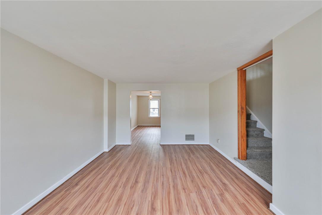 428 East Garrison Street Property Photo 8