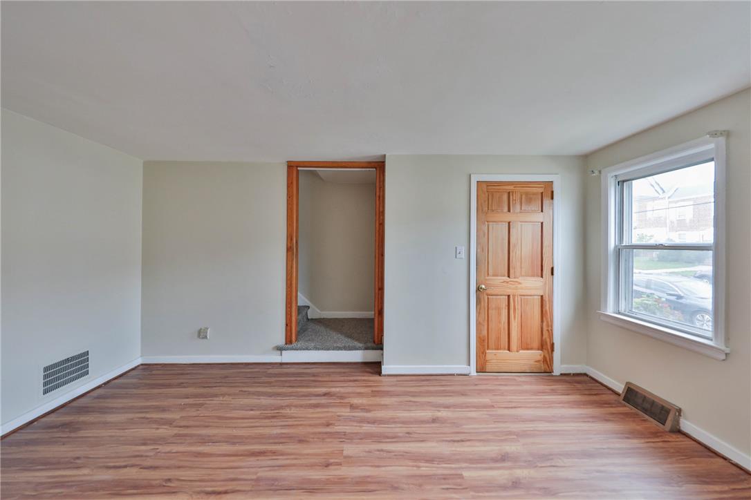 428 East Garrison Street Property Photo 9