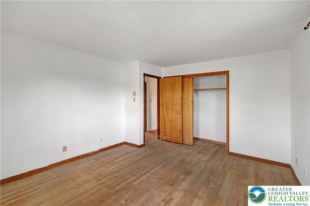 467 W Locust Lane Property Photo 15