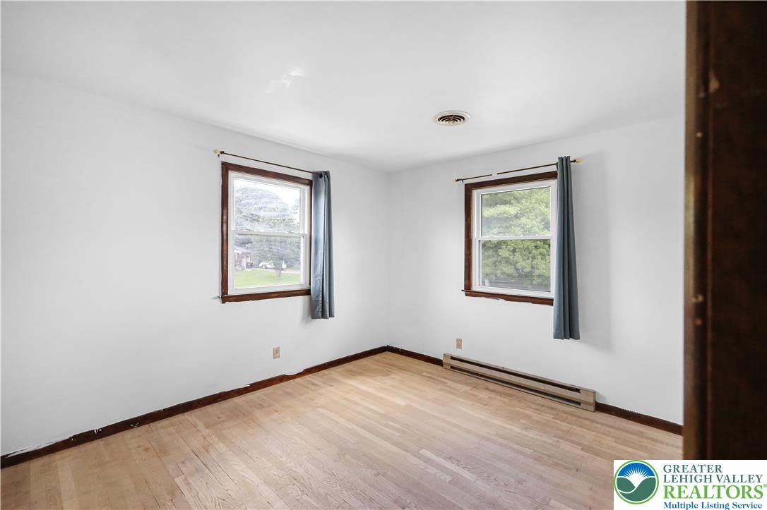 467 W Locust Lane Property Photo 16