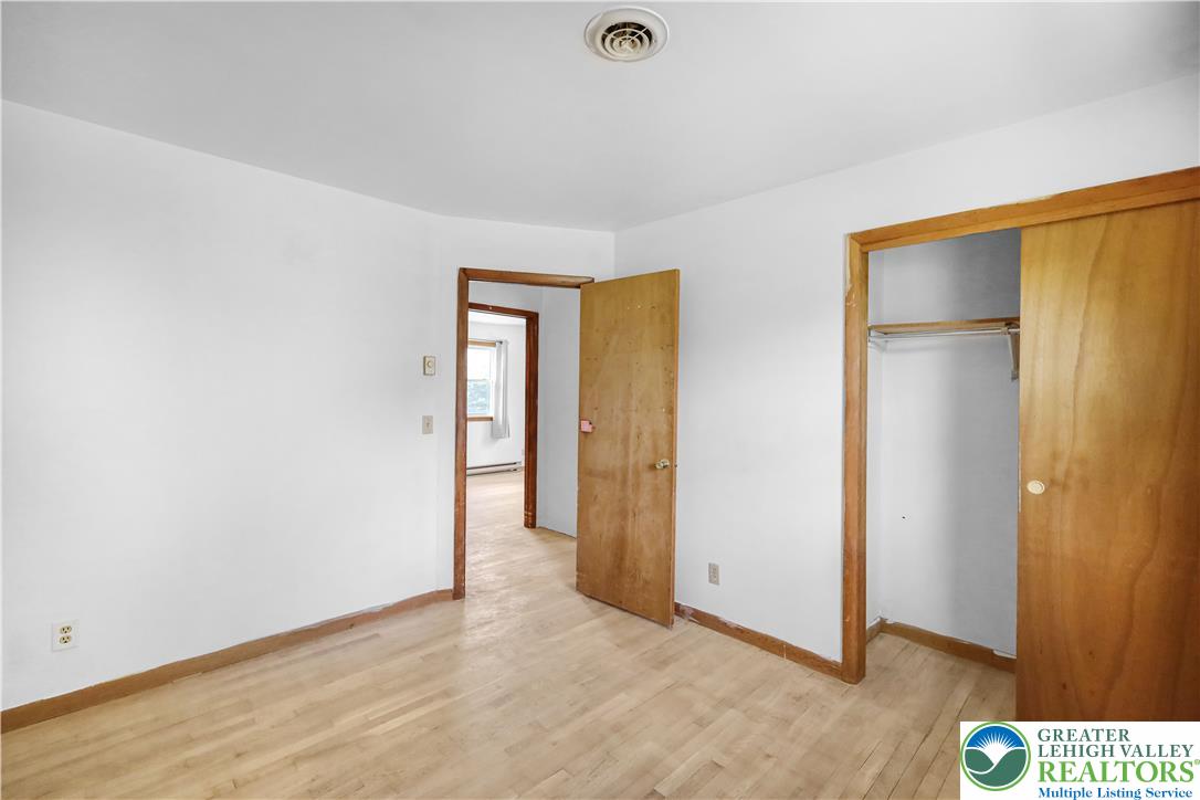 467 W Locust Lane Property Photo 19
