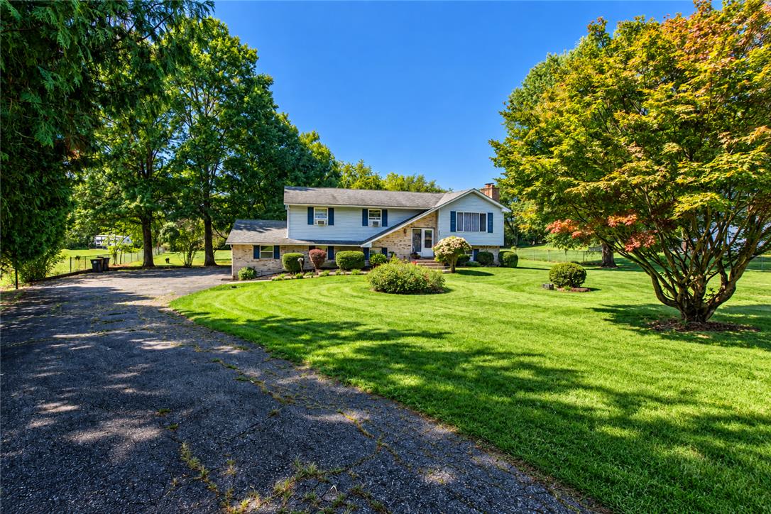 121 Scenic Court Property Photo 2