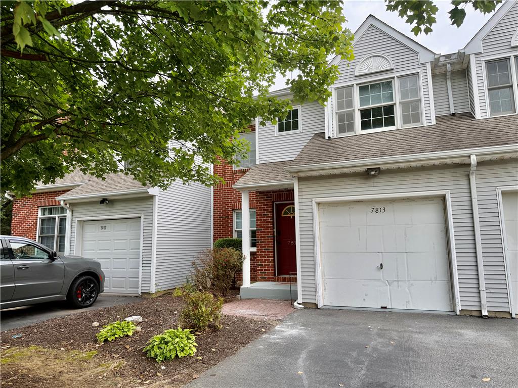 7813 Cross Creek Circle Property Photo 1