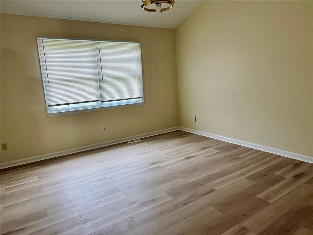 7813 Cross Creek Circle Property Photo 16
