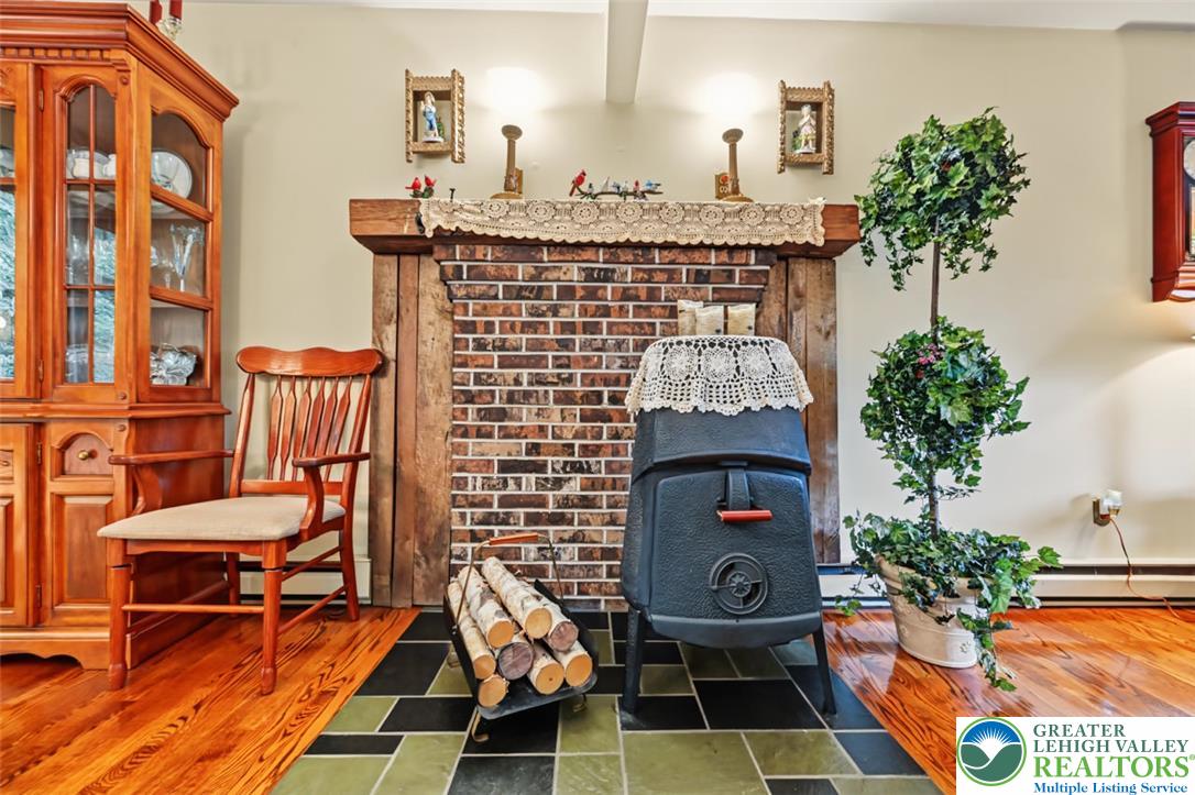 2311 Woodhaven Drive Property Photo 13