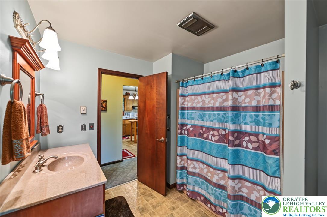 2311 Woodhaven Drive Property Photo 30