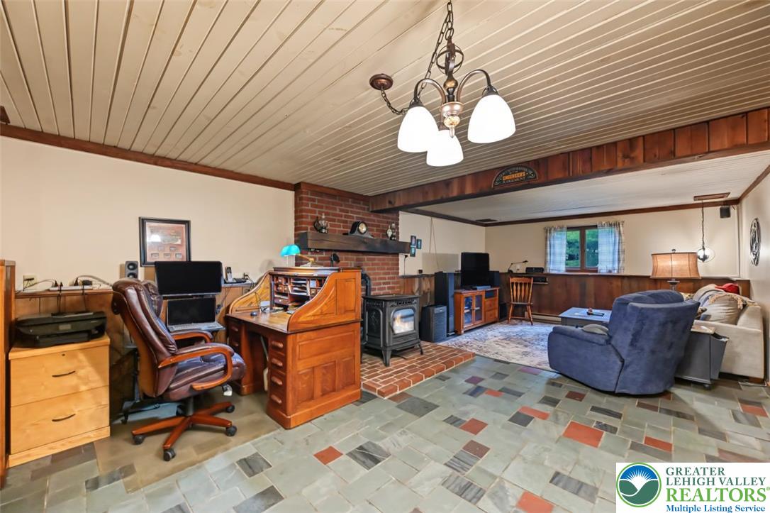 2311 Woodhaven Drive Property Photo 35