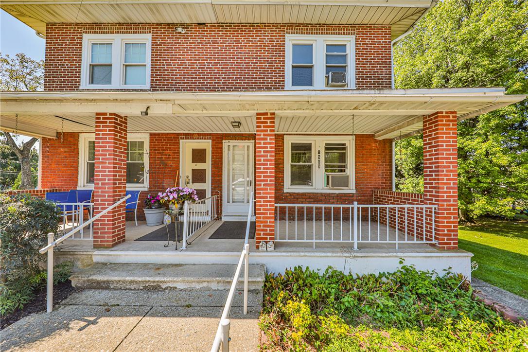 1909 4th Street Property Photo 2