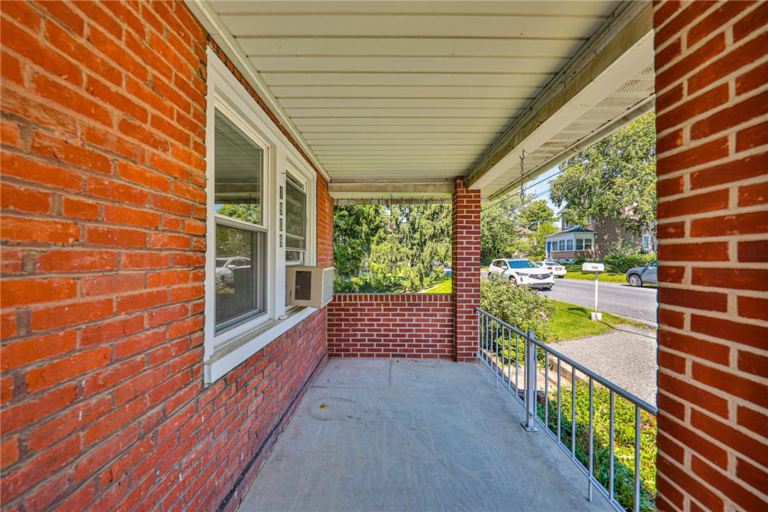 1909 4th Street Property Photo 4