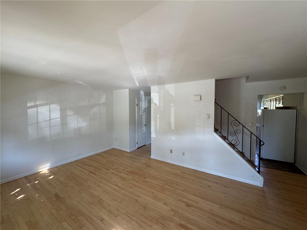 5661 Greens Drive Property Photo 2