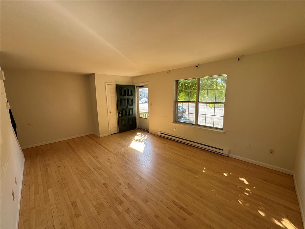 5661 Greens Drive Property Photo 4