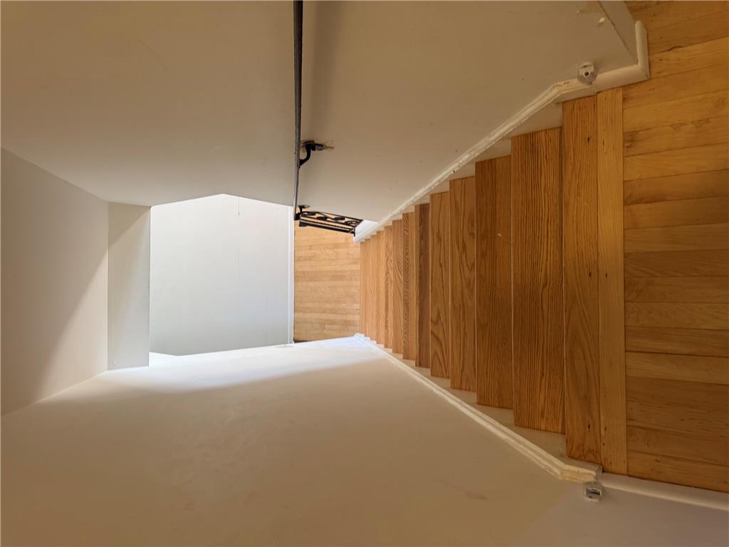 5661 Greens Drive Property Photo 12