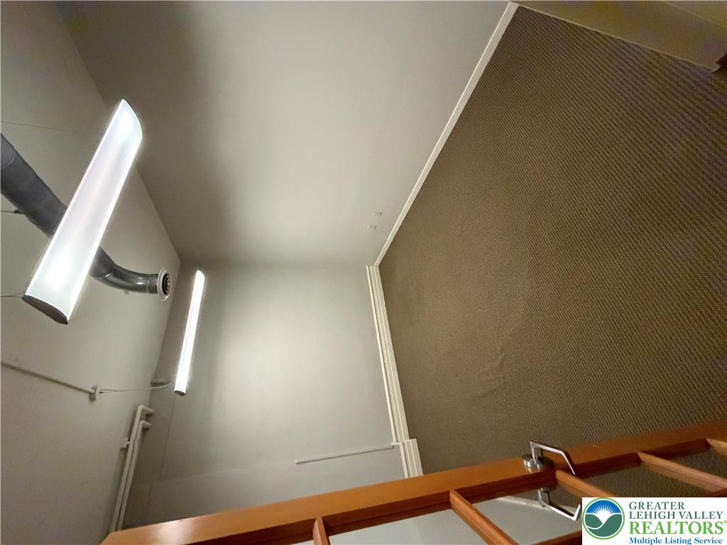 191 Main Street 102 Property Photo 8