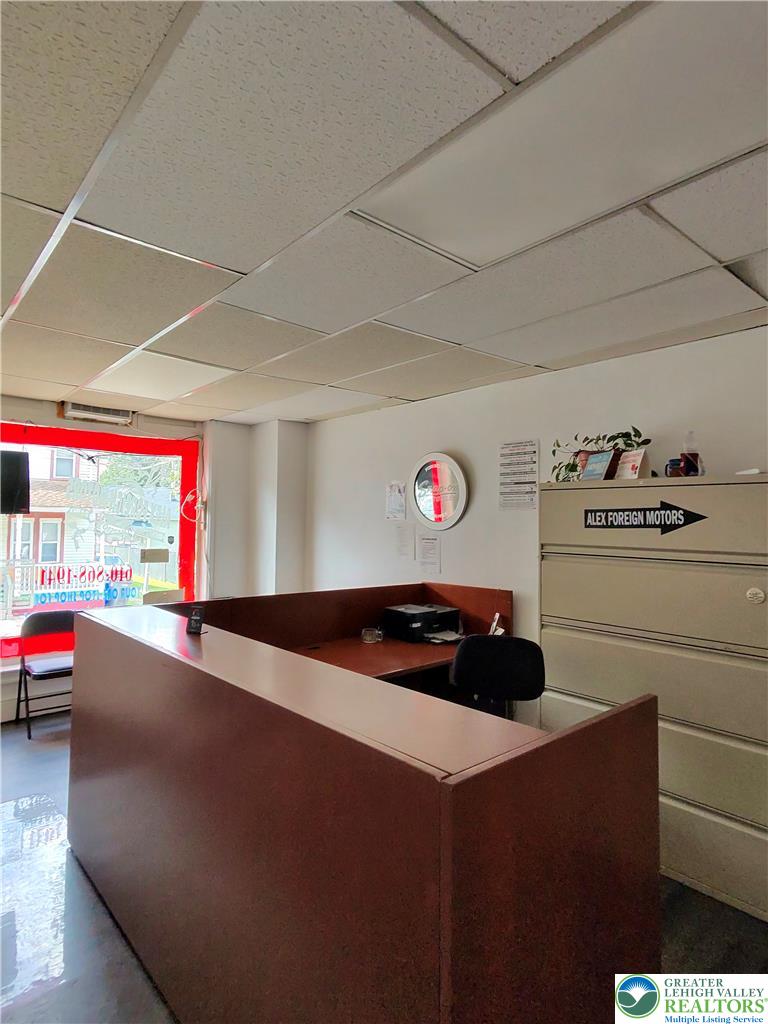 525 Ontario Street 100 Property Photo 2