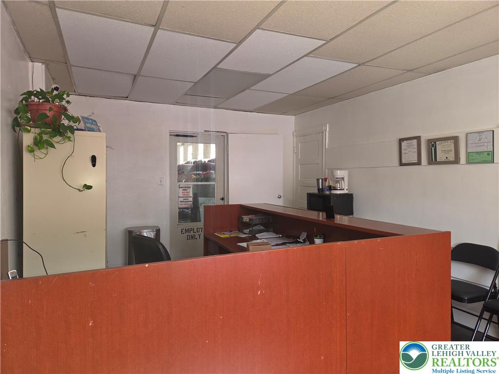 525 Ontario Street 100 Property Photo 3