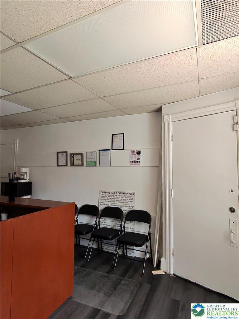 525 Ontario Street 100 Property Photo 4